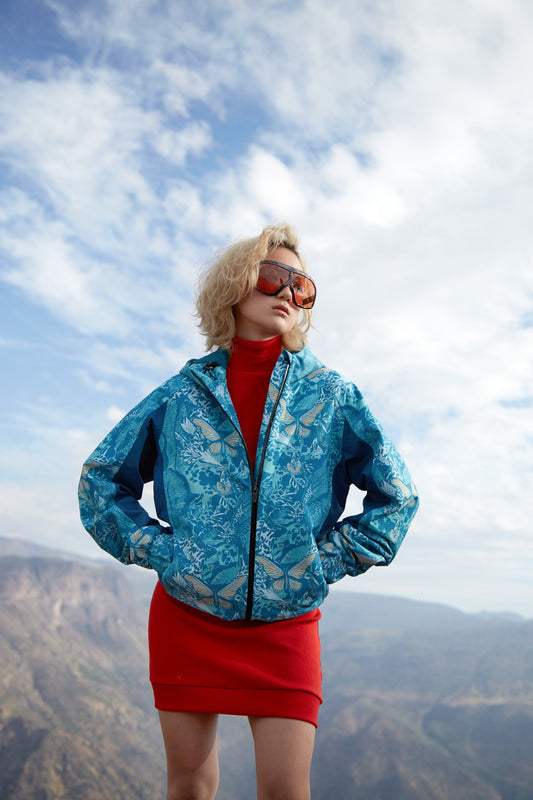 CHAQUETA IMPERMEABLE ESTAMPADA SELVA TURQUESA **PRE-ORDER**